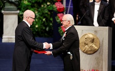 Lễ trao giải Nobel trở lại sang trọng, mời đủ người thắng giải ba năm